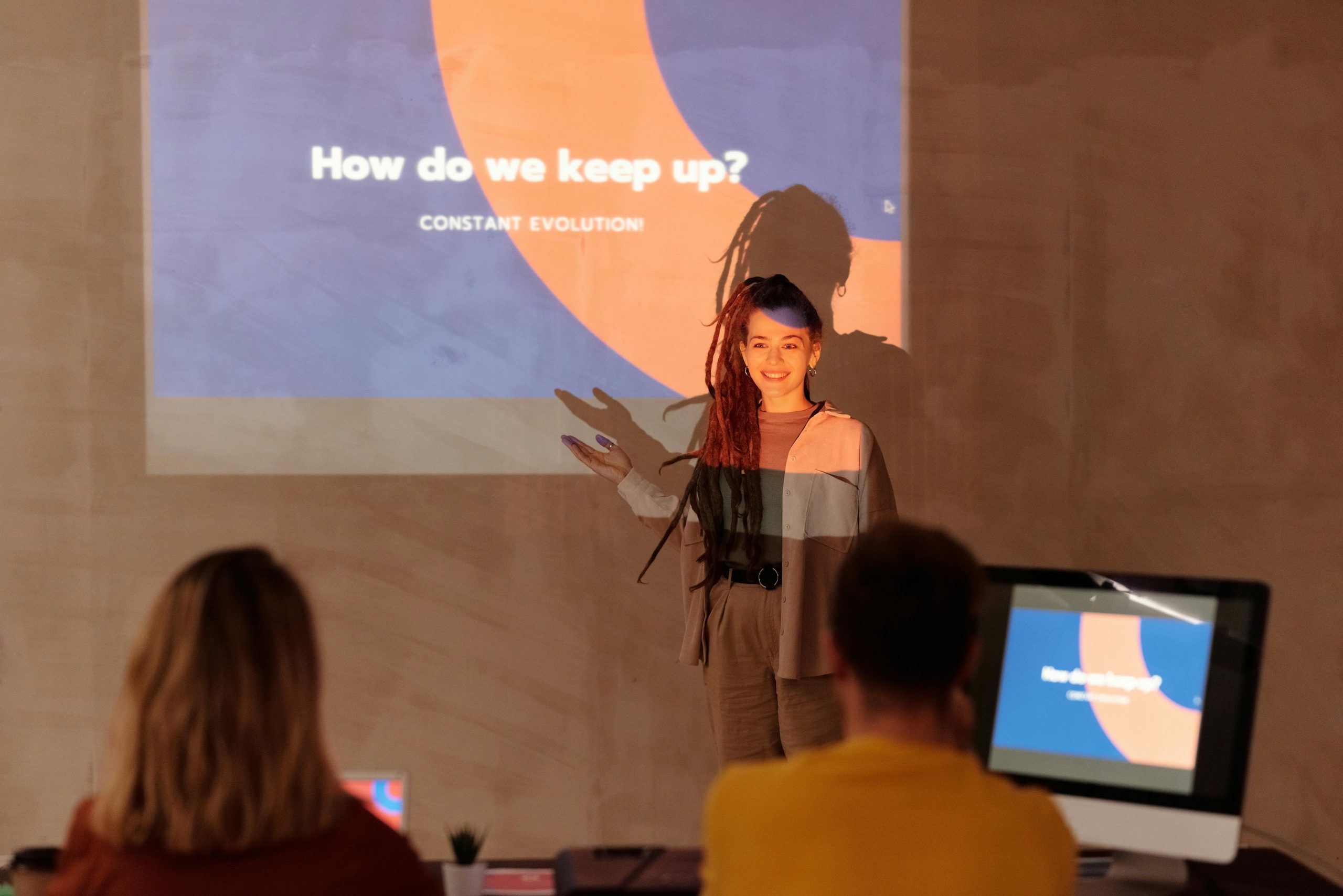 marketing presentation video marketing presentation led by a women